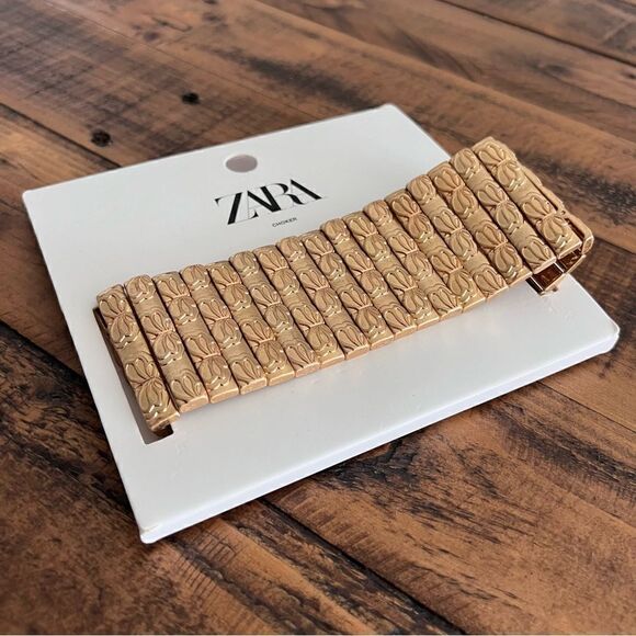 ZARA Chocker Necklace Gold Wide Metal One Size. - Picture 2 of 4